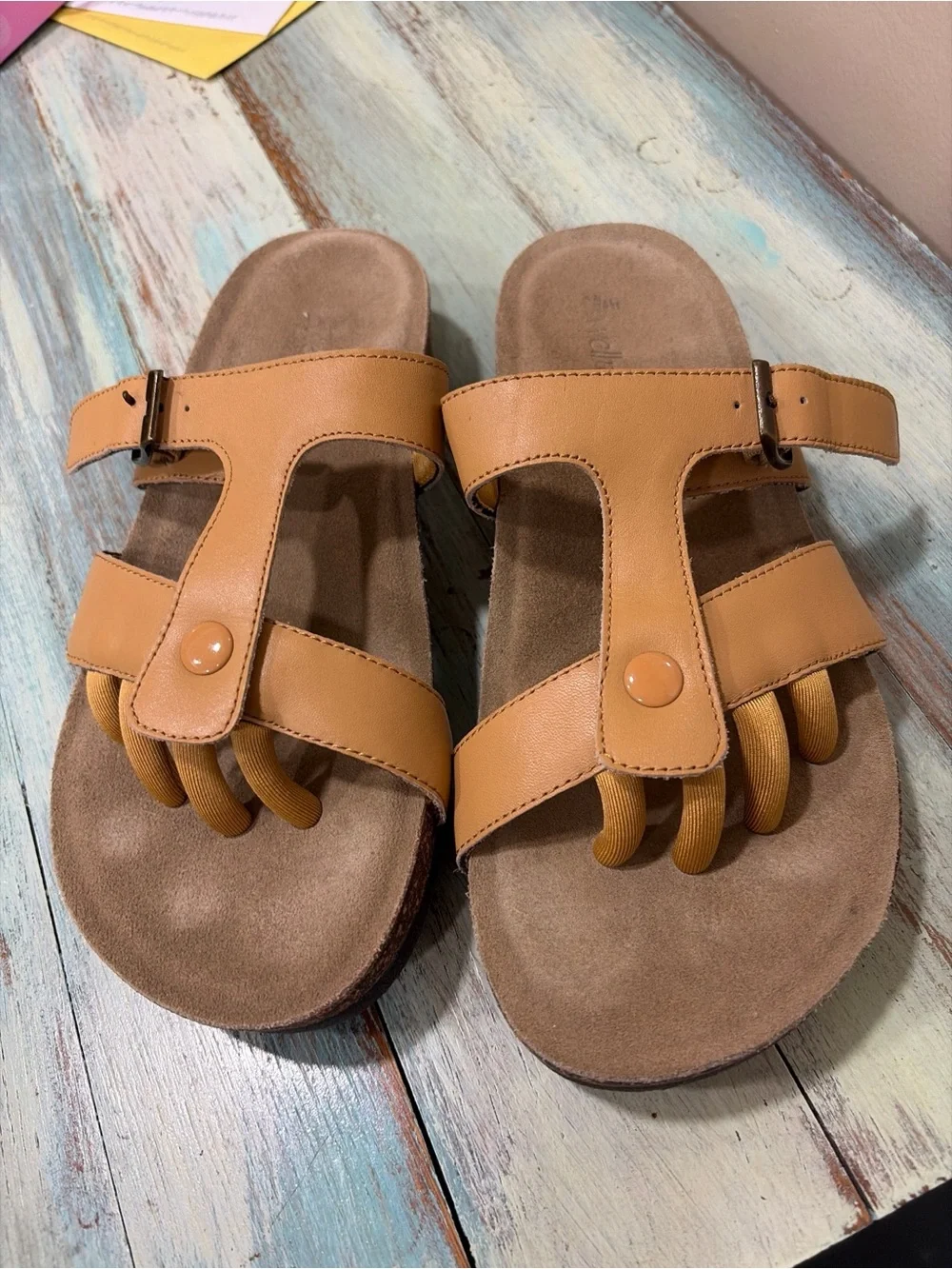 Wellrox Sedona Tan Leather Toe-Loop Orthotic Sandals Yoga Toe Separator Wellness